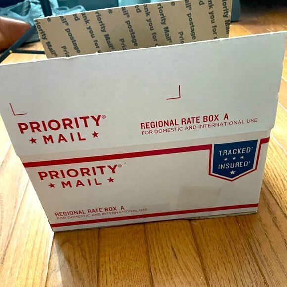 10 piece mystery bundle reseller box!! - Picture 1 of 1